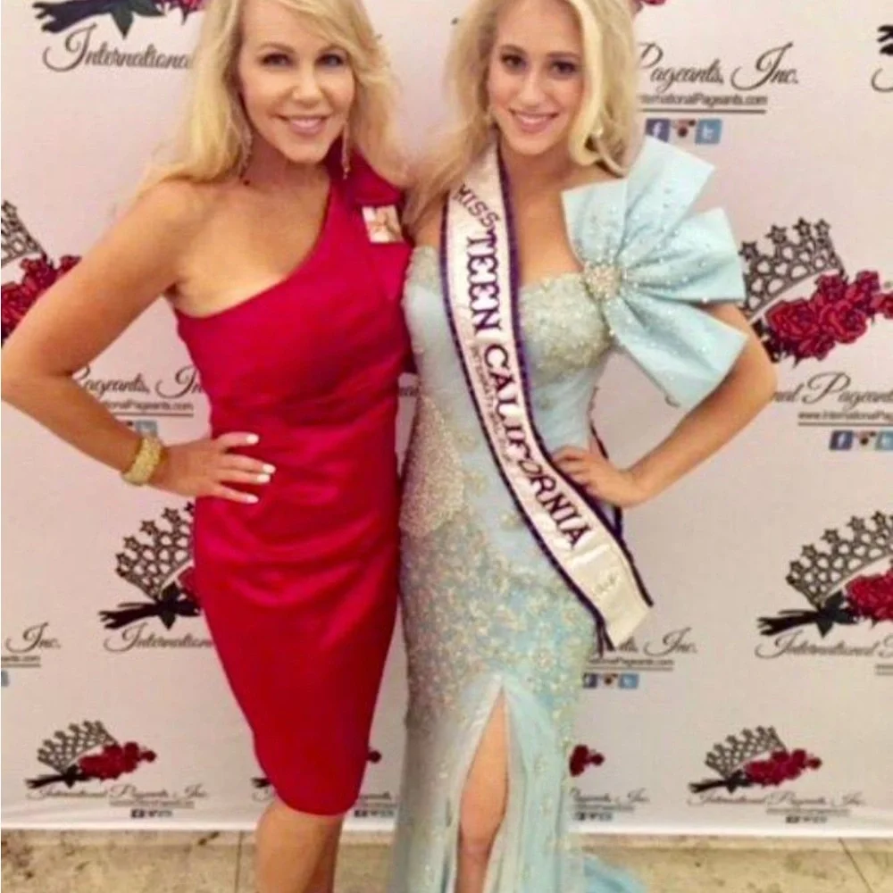 Custom Claire’s Collection - Picture 2 of 10